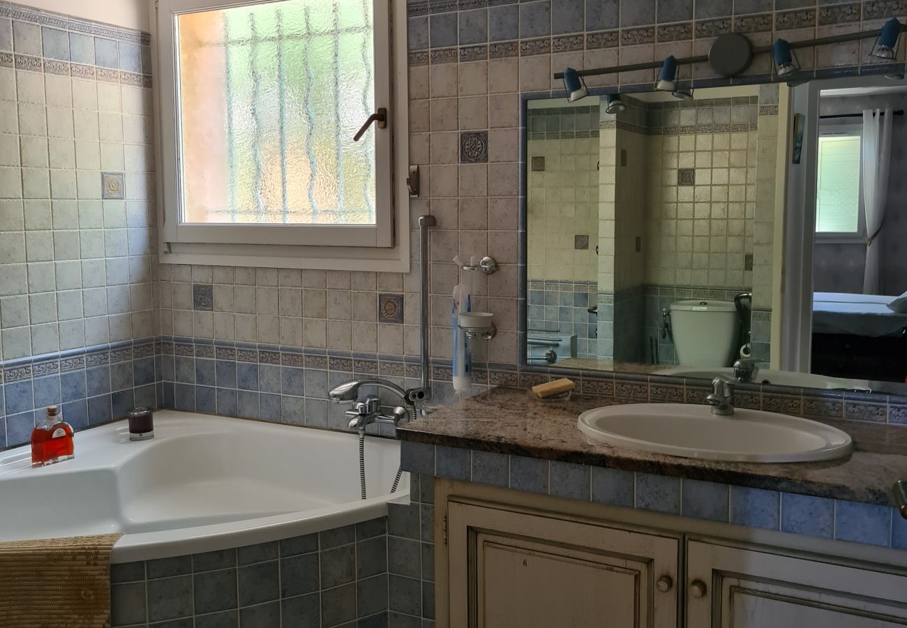 Villa in Porto-Vecchio - La Grande Piscine by Pinarello Villa Services