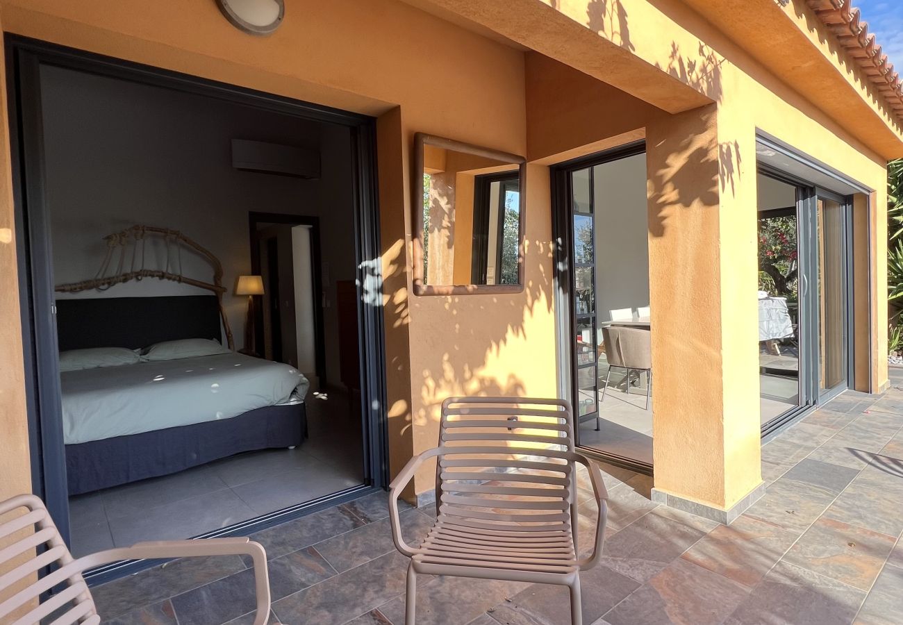 Villa in Pinarello - Les Voiles