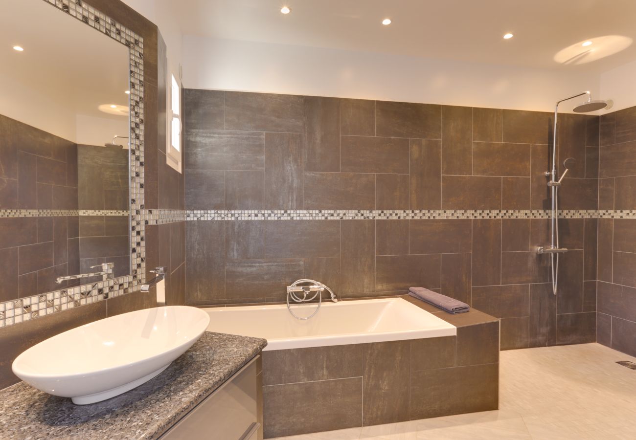 Villa in Sainte-Lucie de Porto-Vecchio - Padulaccia by Pinarello Villa Services