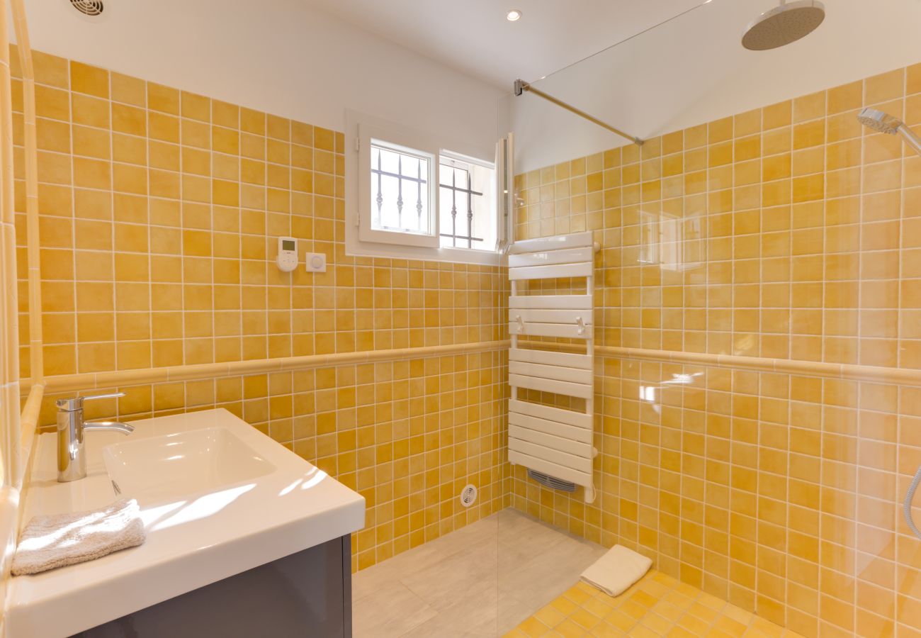 Villa in Sainte-Lucie de Porto-Vecchio - Padulaccia by Pinarello Villa Services