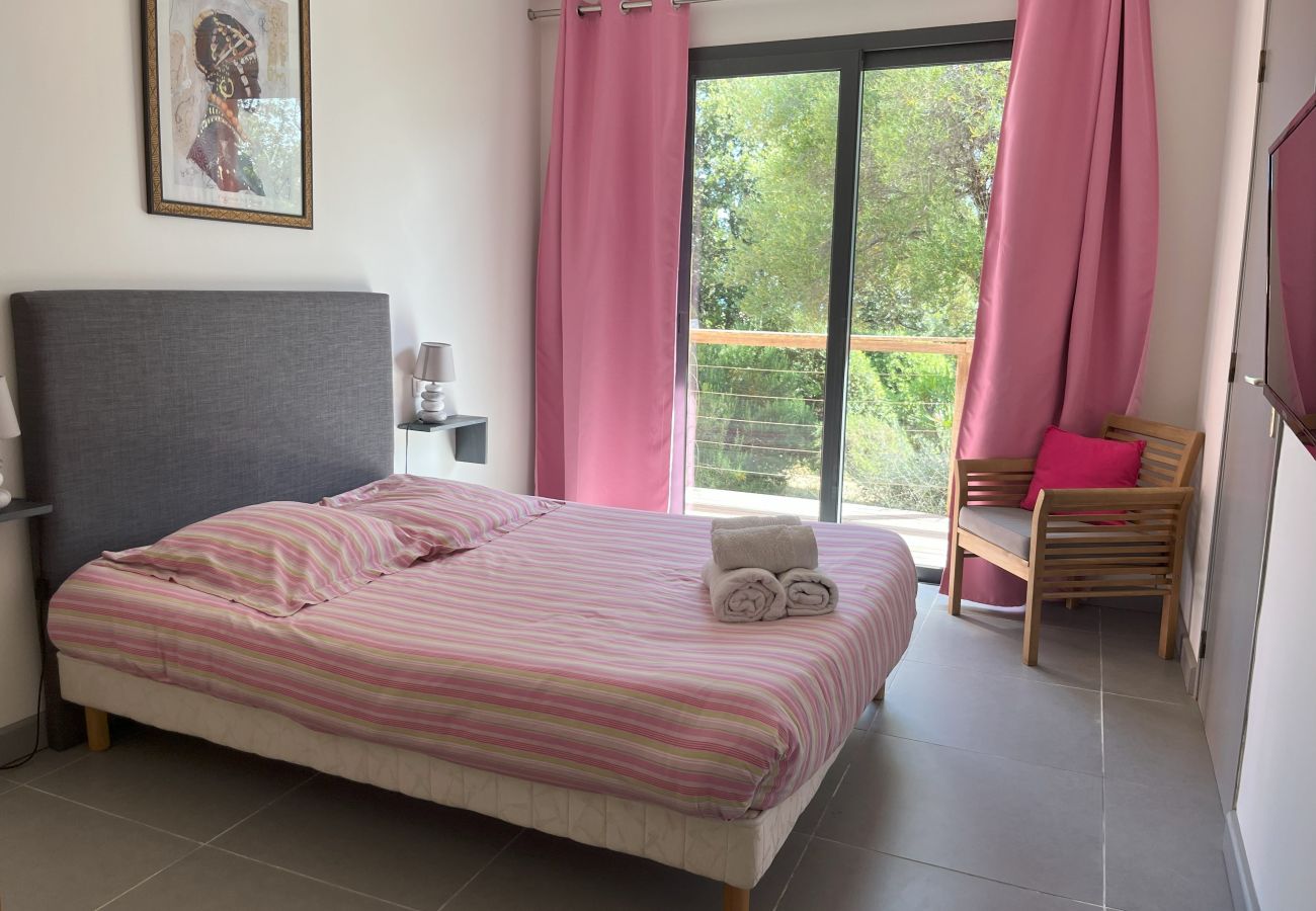 Villa in Sainte-Lucie de Porto-Vecchio - Les Hauts de la Testa