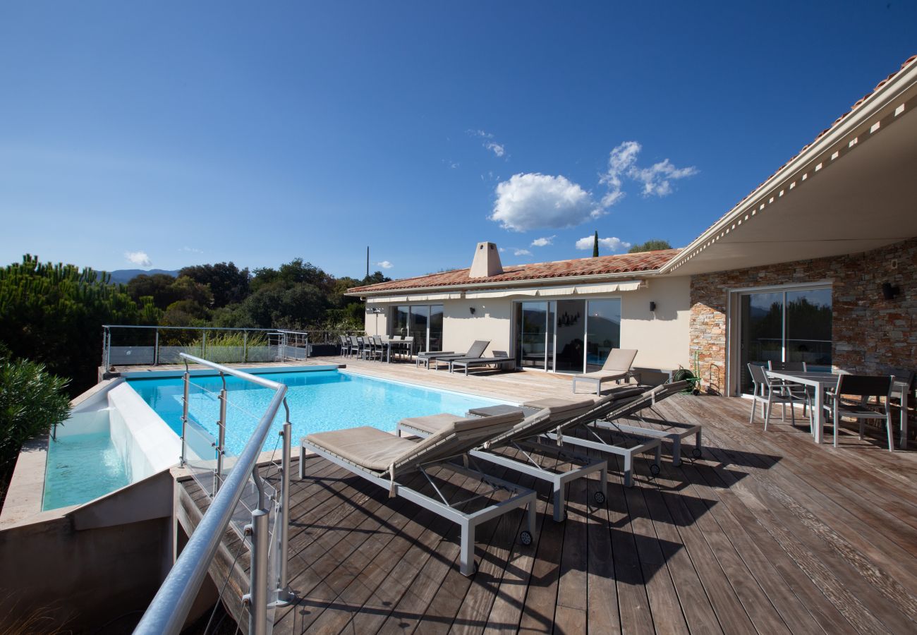 Villa à Sainte-Lucie de Porto-Vecchio - Padulaccia by Pinarello Villa Services
