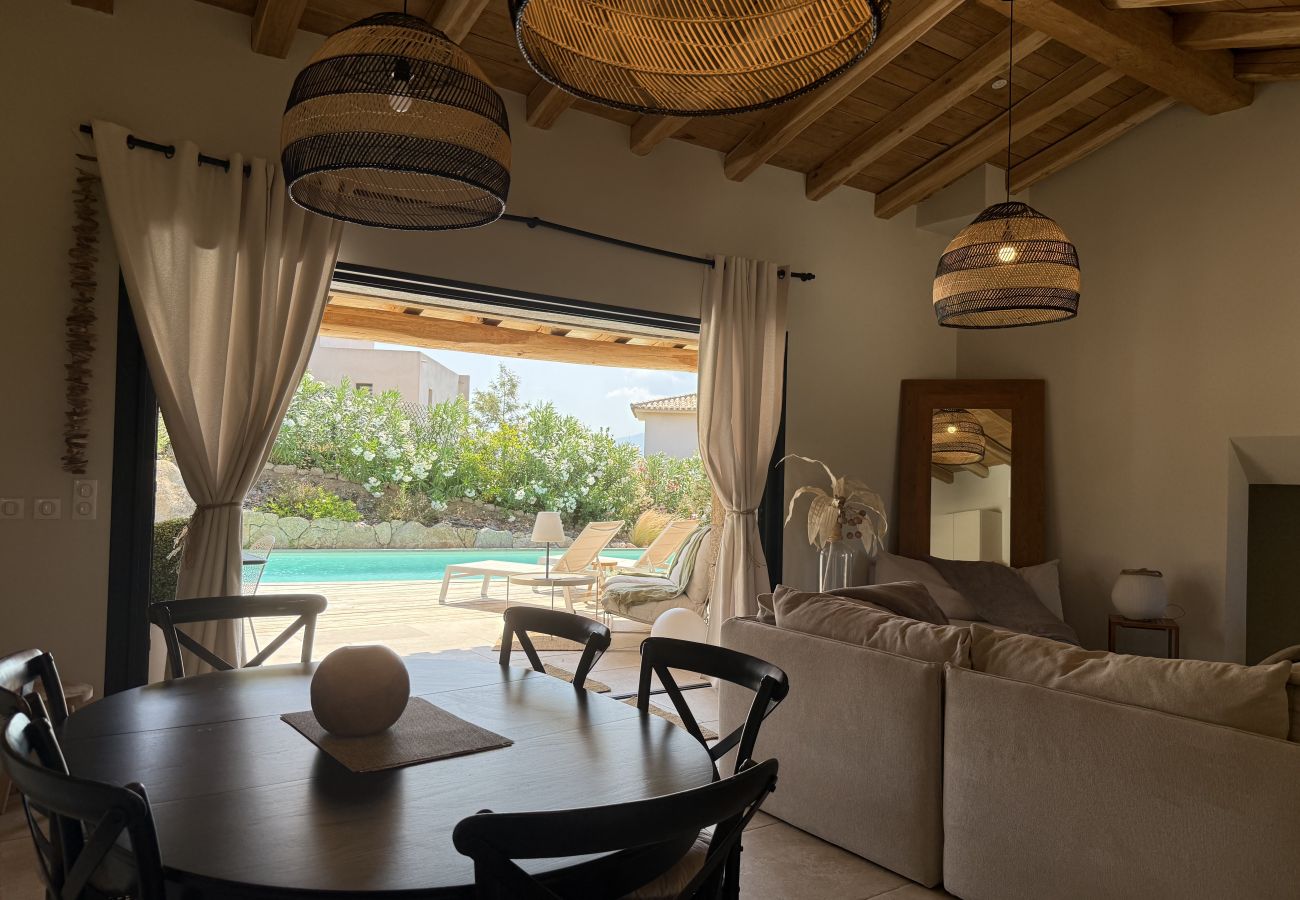 Villa à Sainte-Lucie de Porto-Vecchio - La Bergerie de Clia