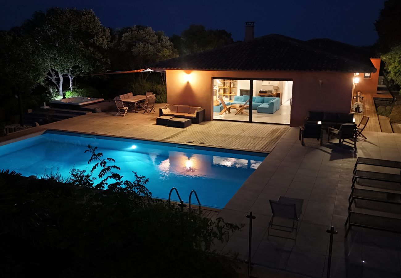 Villa à Sainte-Lucie de Porto-Vecchio - Les Hauts de la Testa