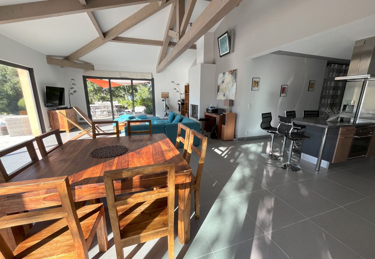 Villa à Sainte-Lucie de Porto-Vecchio - Les Hauts de la Testa
