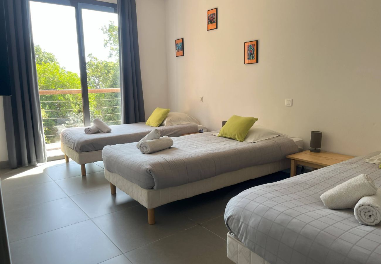 Villa à Sainte-Lucie de Porto-Vecchio - Les Hauts de la Testa