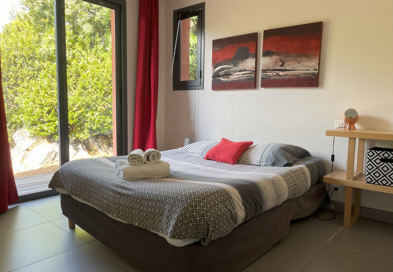 Villa à Sainte-Lucie de Porto-Vecchio - Les Hauts de la Testa